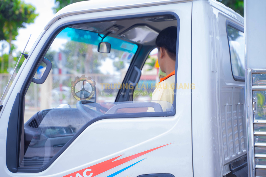 Hạng D1 lên D2